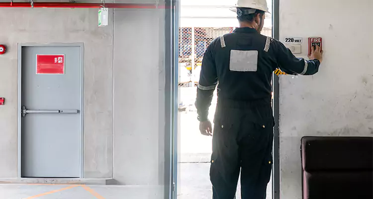 Emergency Fire Exit Door Repair in Maitland, FL