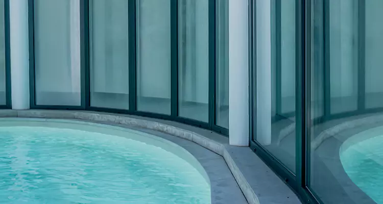 Repair Polyester Screen for Pool Enclosure in Maitland, FL