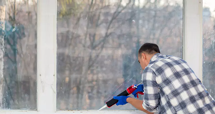 Quality Sliding Shower Door Repair for Closing Issues in Maitland, FL