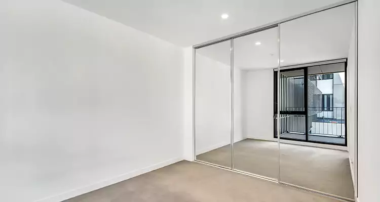 Why Homeowners Choose Us for Sliding Mirror Door Replacement in Maitland, FL