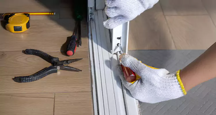 Closet Sliding Door Track Repair in Maitland, FL