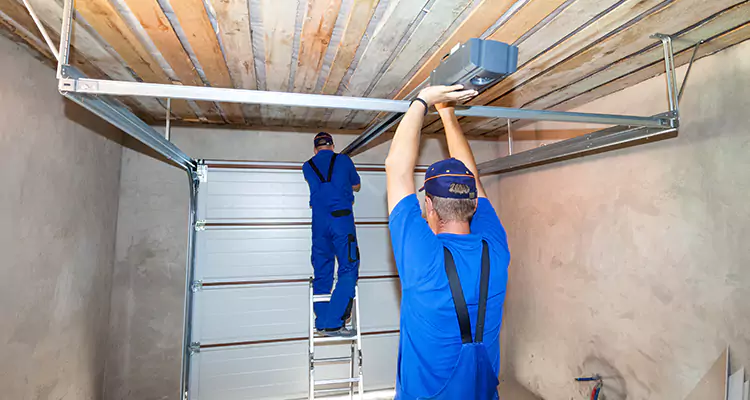 Garage Door Opener Technician in Maitland, FL