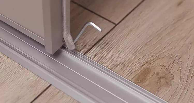 Squeaky Sliding Door Repair in Maitland, FL
